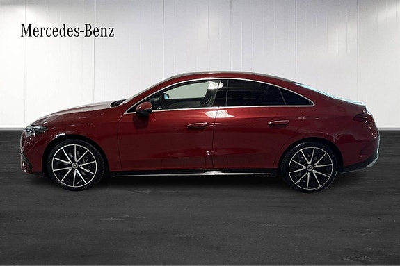 Mercedes-Benz CLA350 4 of 5