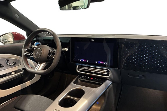 Mercedes-Benz CLA350 12 of 13