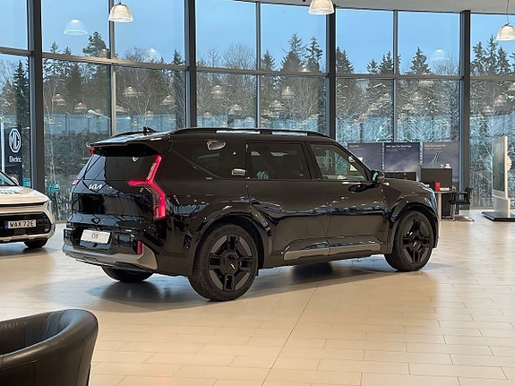 Kia EV9 2 of 5