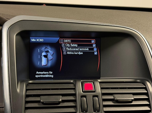 Volvo XC60 10 of 21