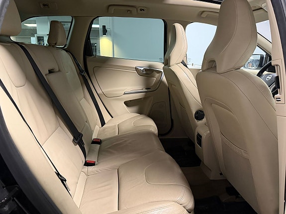 Volvo XC60 21 of 21