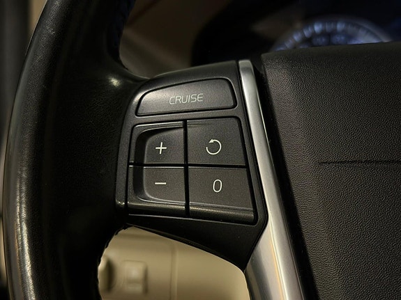 Volvo XC60 16 of 21