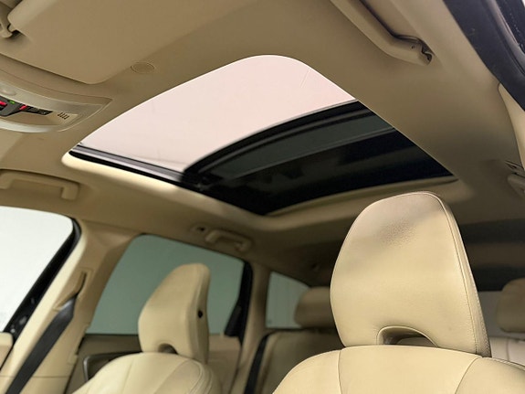 Volvo XC60 9 of 21