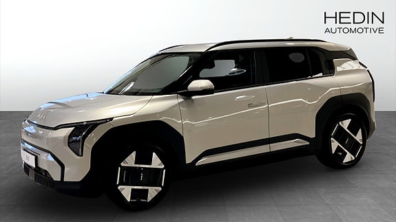 Kia EV3 2 of 24