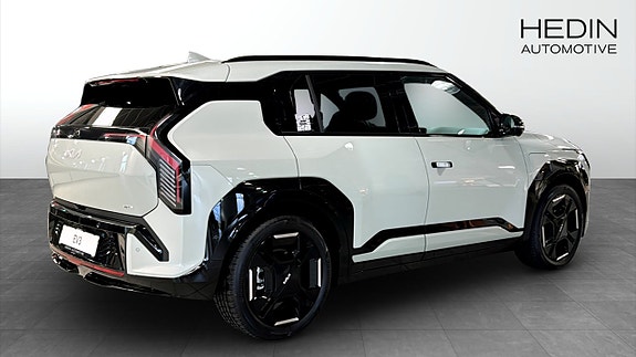 Kia EV3 4 of 24