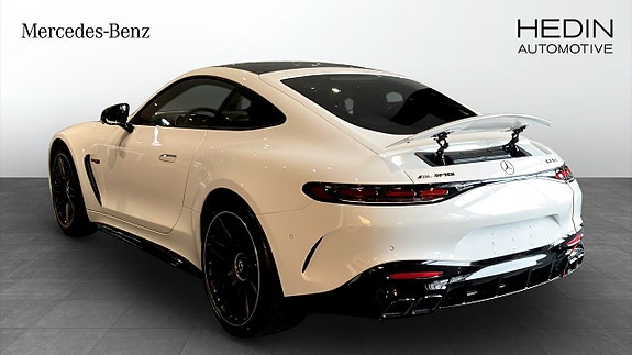Mercedes-Benz GT 2 of 8