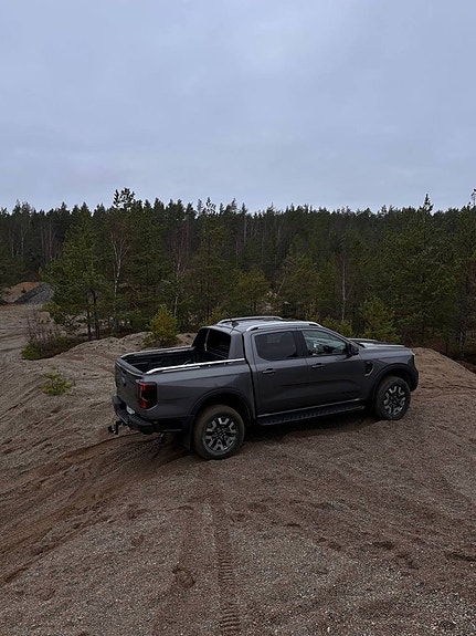 Ford Ranger 4 of 7