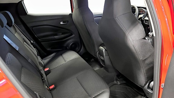 Nissan Juke 9 of 12