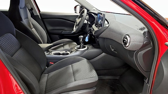 Nissan Juke 8 of 12