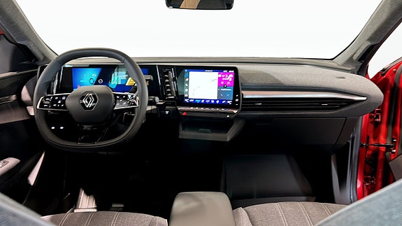 Renault Scenic E-Tech 4 of 11