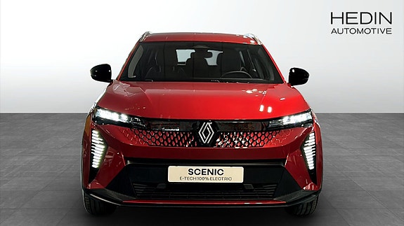 Renault Scenic E-Tech 8 of 11