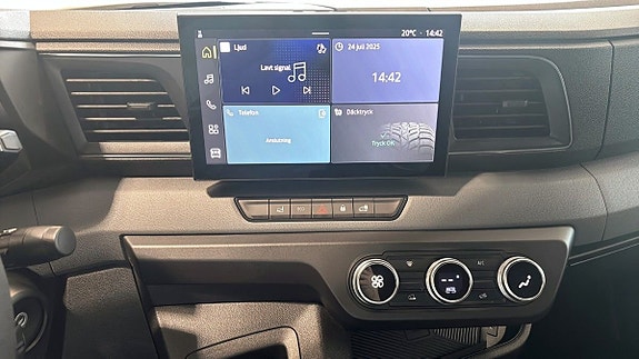 Nissan Interstar 12 of 15
