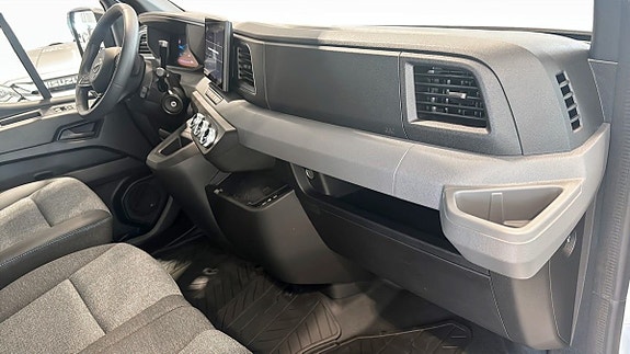 Nissan Interstar 3 of 5