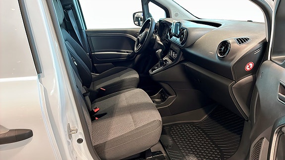 Mercedes-Benz eCitan 3 of 5