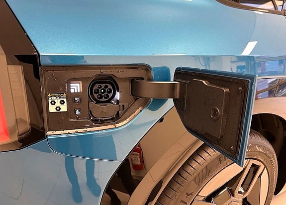 Kia EV9 4 of 5