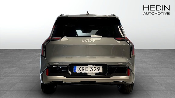 Kia EV9 7 of 13