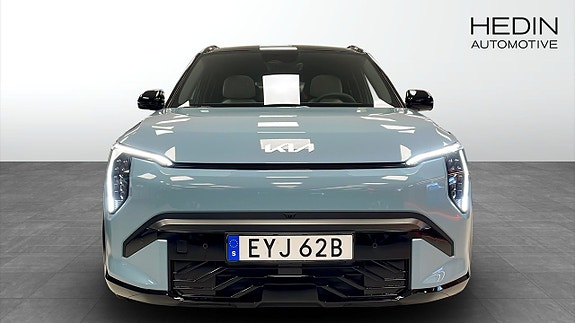 Kia EV3 2 of 5