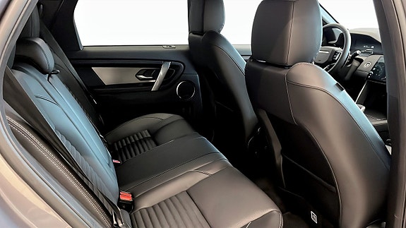 Land Rover Discovery Sport 5 of 5