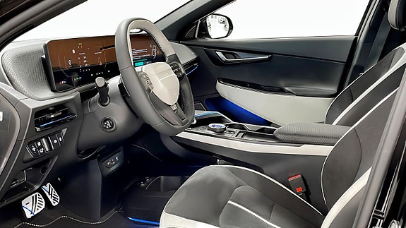 Kia EV6 11 of 17