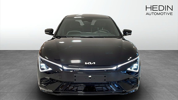 Kia EV6 2 of 17