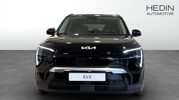 Kia EV3 2 of 5