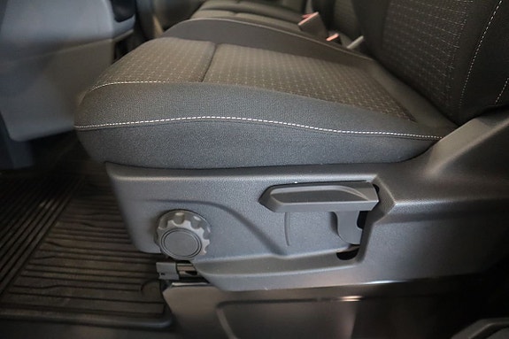 Ford Transit Custom 17 of 25