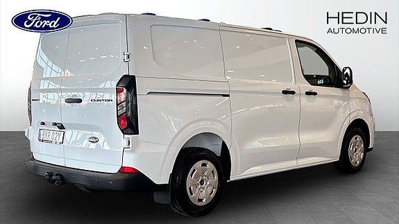 Ford Transit Custom 2 of 25