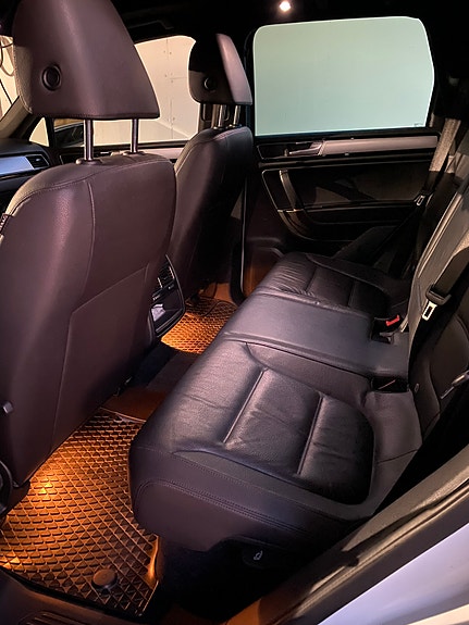 Volkswagen Touareg 6 of 8