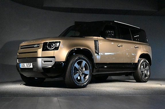 Land Rover Defender 110