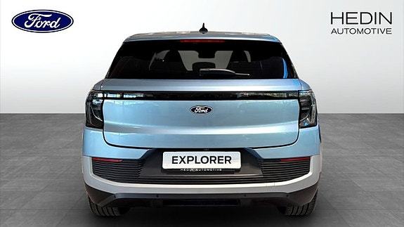Ford Explorer 7 of 12