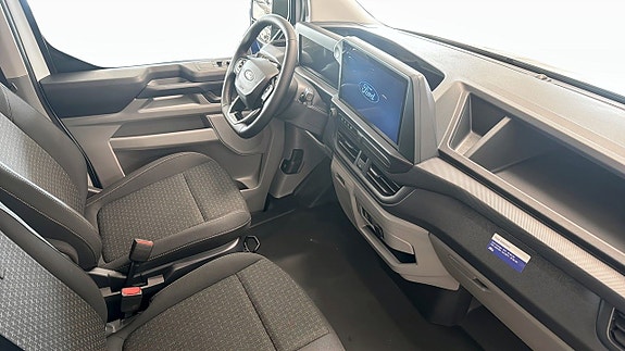 Ford E-Transit 3 of 5