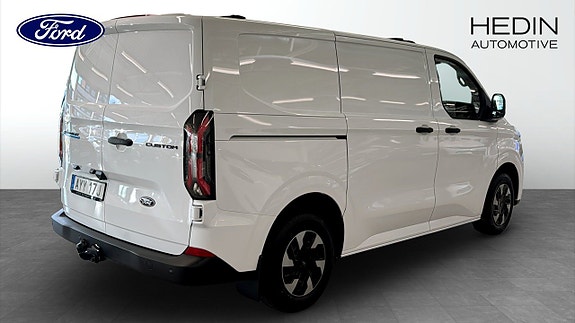 Ford E-Transit 2 of 5