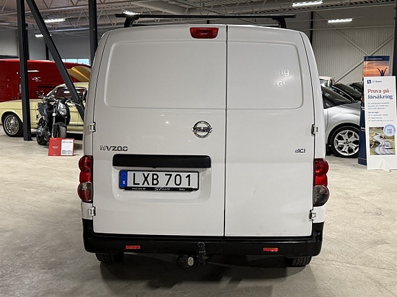 Nissan NV200 4 of 5