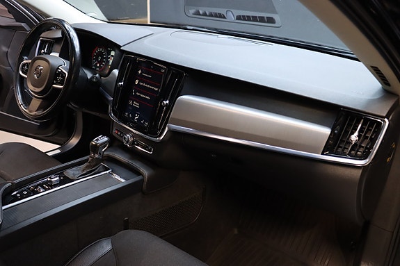 Volvo V90 15 of 28