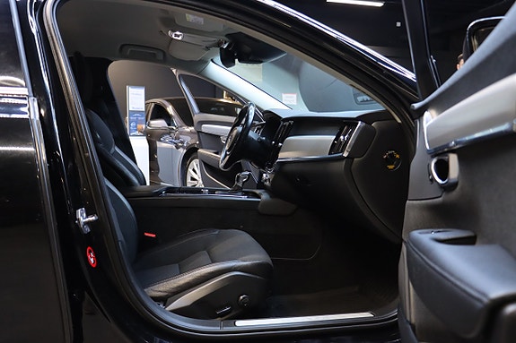 Volvo V90 14 of 28