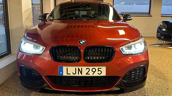 BMW M140i 11 of 15