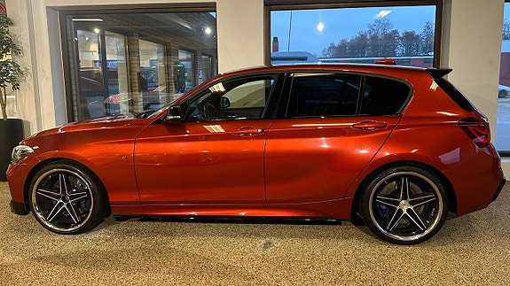 BMW M140i 2 of 5