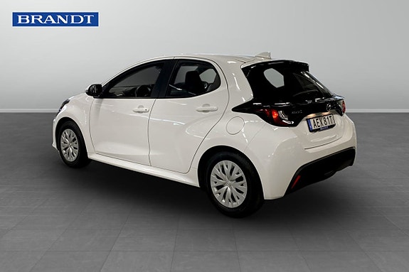Mazda 2 2 of 9