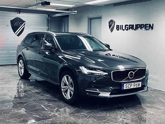 Volvo V90 Cross Country