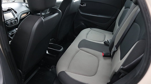 Renault Captur 5 of 14