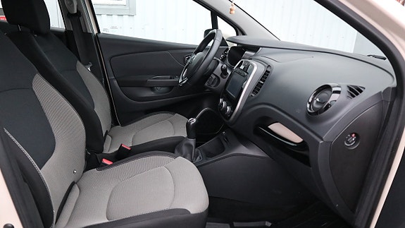 Renault Captur 11 of 14
