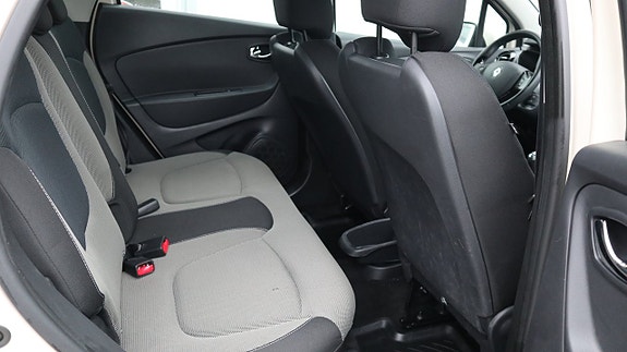 Renault Captur 9 of 14