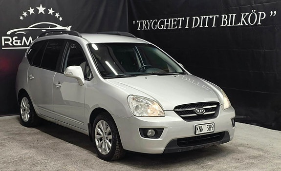 Kia Carens 3 of 5