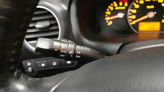 Kia Carens 23 of 27