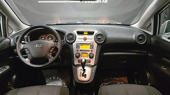 Kia Carens 9 of 27