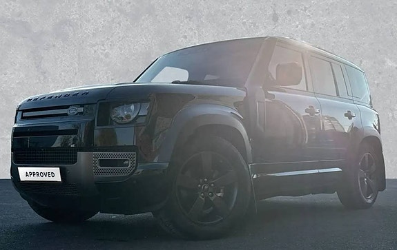 Land Rover Defender 110 3 of 5
