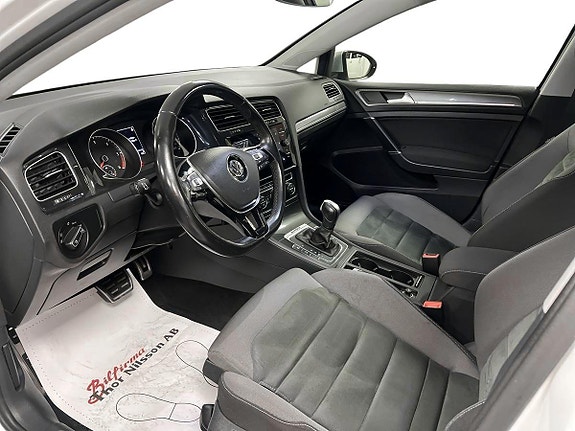 Volkswagen Golf Alltrack 7 of 16