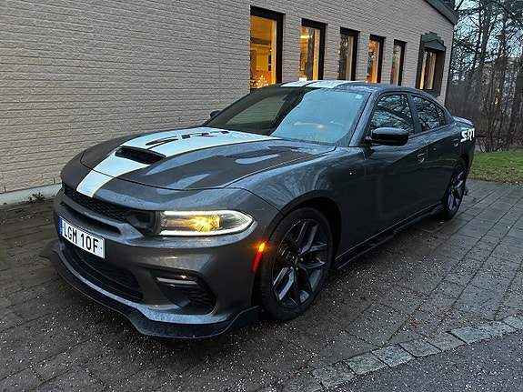 Dodge Charger 2 of 5