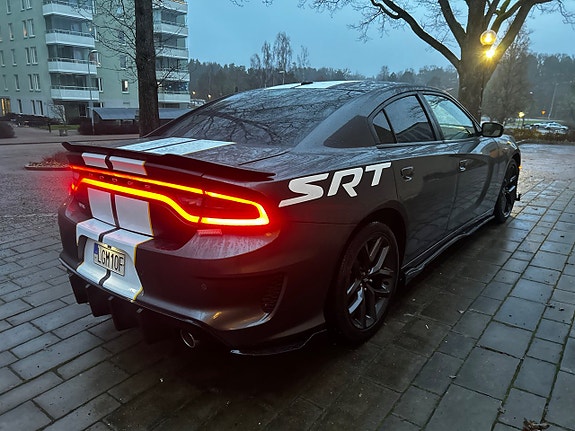 Dodge Charger 4 of 5