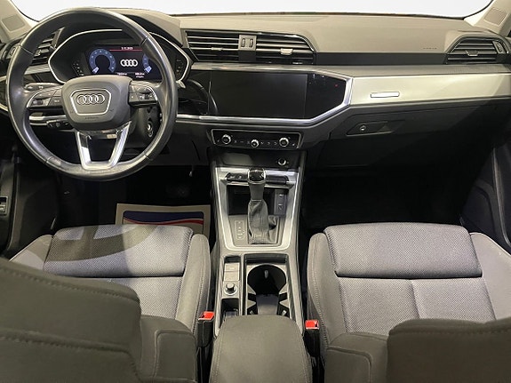 Audi Q3 10 of 15